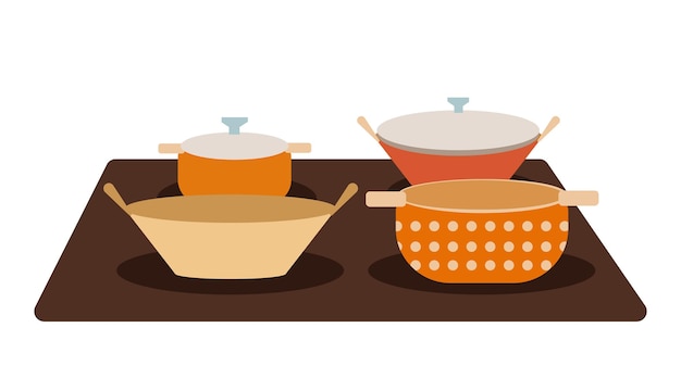 Кастрюля и сковорода на плите Подготовка еды и кипящей воды в кастрюле и чайнике с паром на кухне