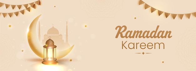 Concetto di ramadan kareem con luna crescente dorata 3d, lanterna accesa e moschea su fondo beige.