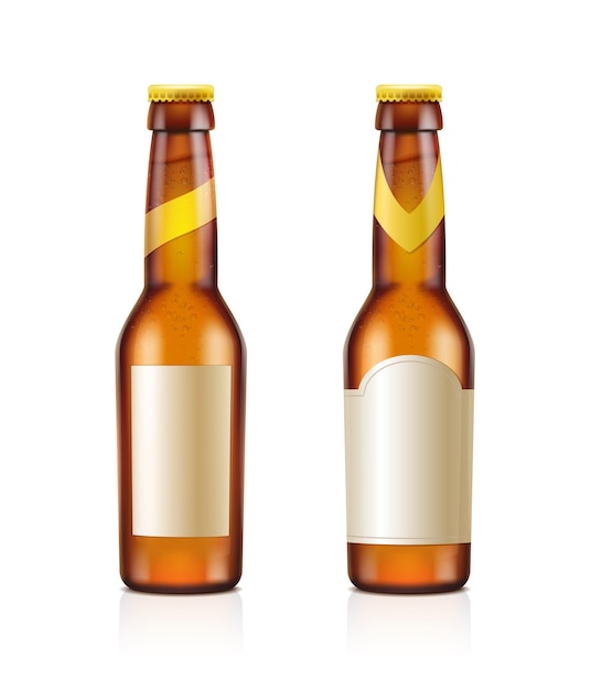 Vector realistisch vectorpictogram reeks bruine transparante bierflessen met leeg etiket dat op witte bedelaars wordt geïsoleerd