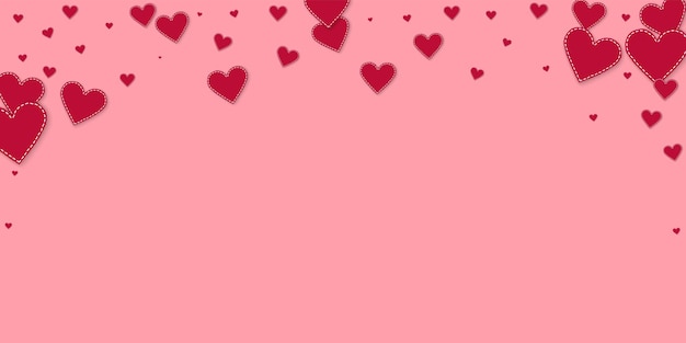 Vettore coriandoli di amore cuore rosso. fondo eccellente della pioggia che cade di san valentino. coriandoli di cuori di carta cuciti che cadono su sfondo rosa. elegante illustrazione vettoriale.