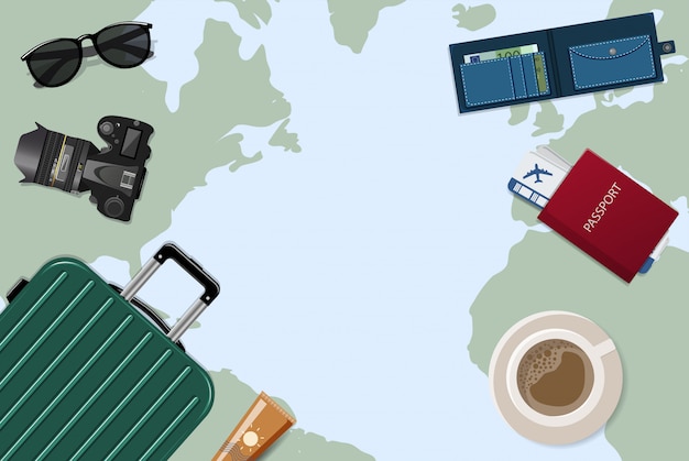 Reizigers desktop met een gedetailleerde kaart van de wereld, waarop zich een koffer, bagage, vliegticket, camera, paspoort, bril bevindt. reizen en vakantie concept
