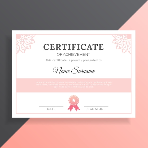 Roze vrouwelijke certificaatsjabloonontwerp