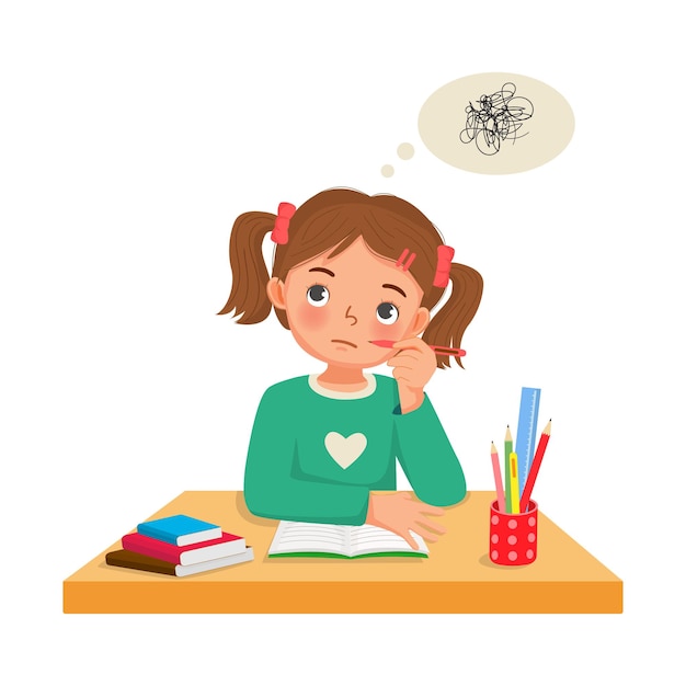 schattig klein meisje denkt tijdens het studeren haar huiswerk aan het bureau te maken