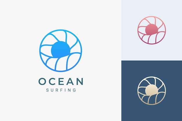 Logo a tema mare o acqua con onde e sole a forma di cerchio