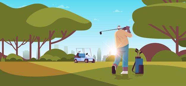 Senior man golfen op groene golfbaan leeftijd afro-amerikaanse speler een schot nemen actieve ouderdom concept landschap achtergrond horizontale volledige lengte vectorillustratie