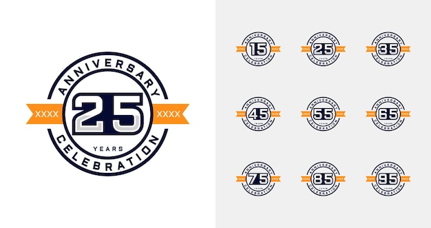 Insieme del logo dell'anniversario distintivo per la celebrazione