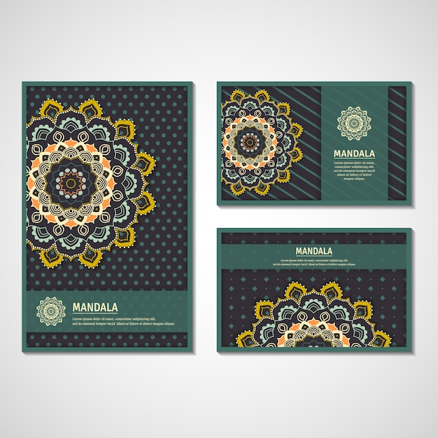 Set di carte con mandala.