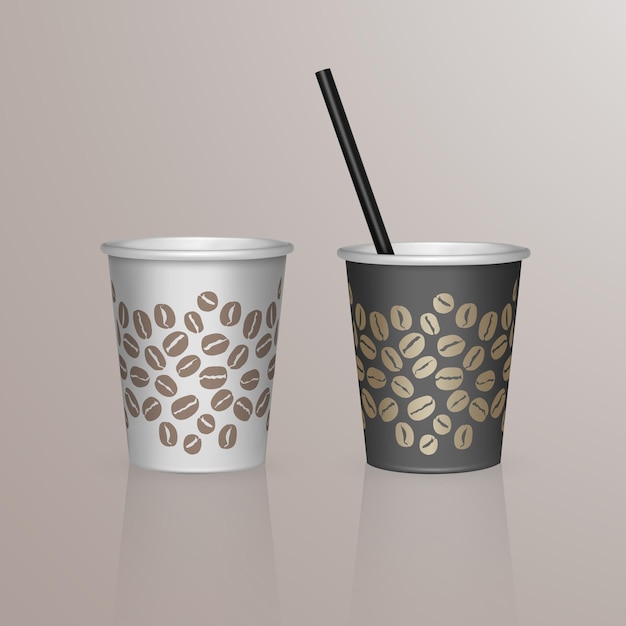 Set di tazze da caffè - tazze da caffè in cartone bianco e nero. modello di stoviglie monouso in plastica e carta per bevande calde,