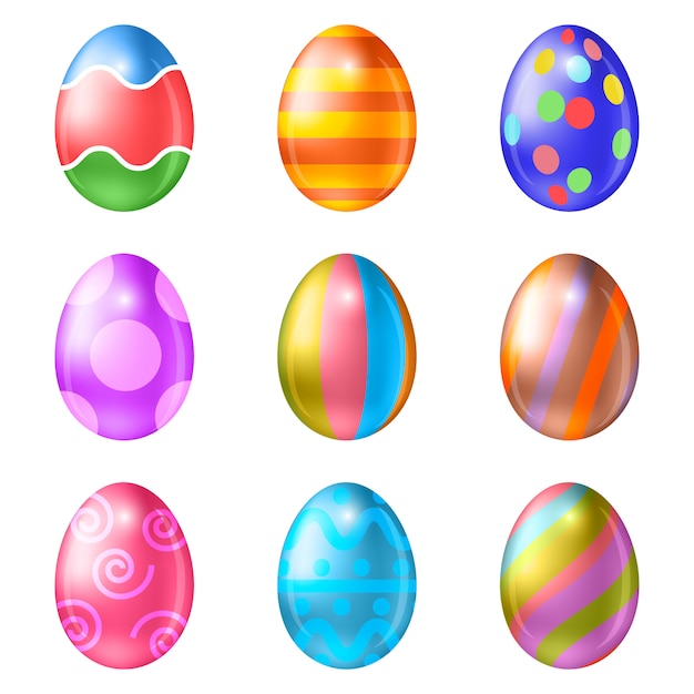 Insieme delle uova di pasqua colorate su fondo bianco