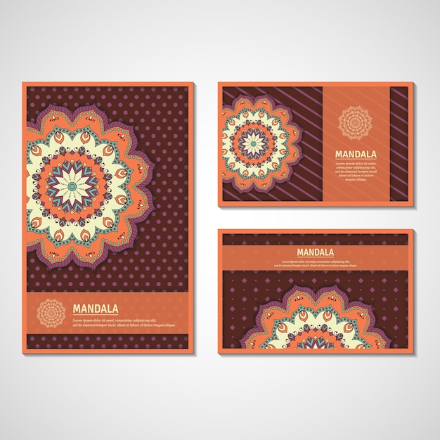 Set decoratieve kaarten, flyer met kleurrijke bloem mandala. Vintage decoratieve elementen. Indisch, Aziatisch, Arabisch, Islamitisch, Ottomaans motief.