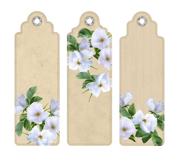 Набор декоративных тегов или закладок с белыми цветами