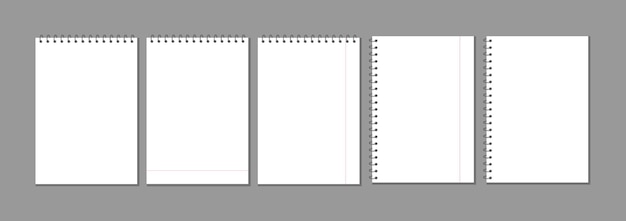 Набор реалистичных белых пустых листов блокнота для заметок, изолированных на прозрачном фоне