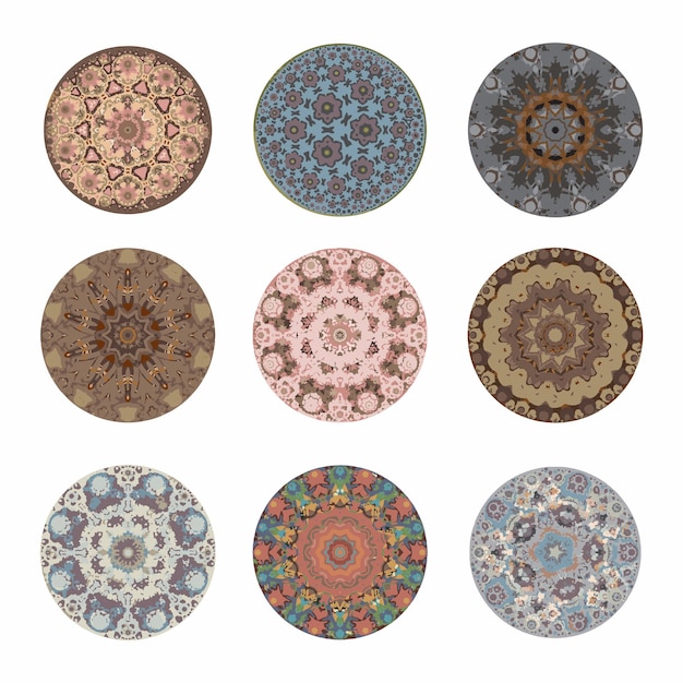 Set ronde ornamenten. negen mandala's. vector.