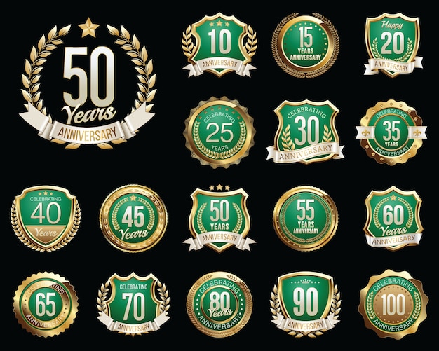 Vector set van gouden jubileum badges geïsoleerd op zwart