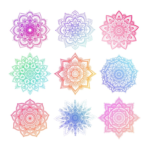 Set van ronde kleurovergang mandala op witte geïsoleerde achtergrond. Vector hipster mandala in groene, rode, blauwe, violette en roze kleuren. Mandala met bloemenpatronen. Yoga sjabloon.