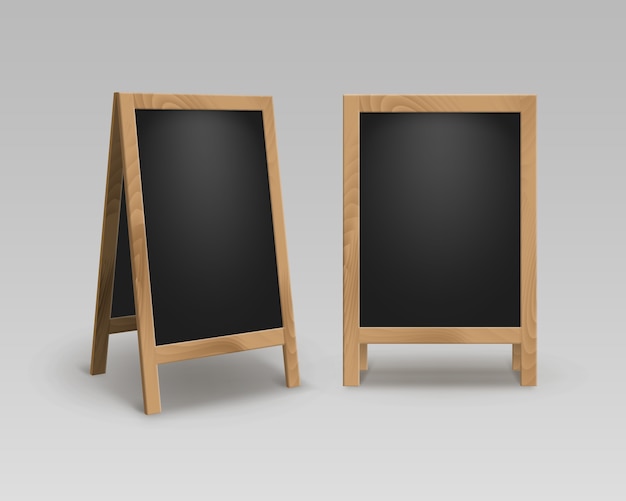 Set di legno vuoto vuoto pubblicità street sandwich si trova sul marciapiede segni black menu boards isolati su sfondo