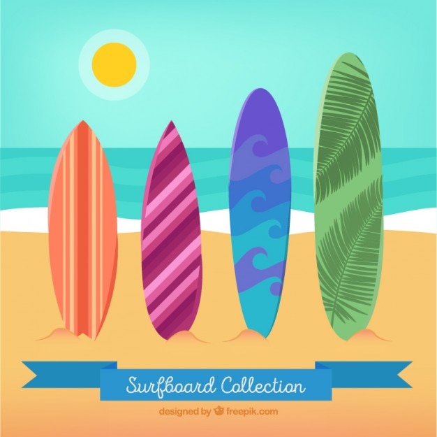 Вектор Несколько colores доски для серфинга на пляже