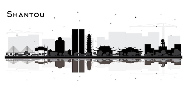 Shantou China City Skyline van silhouet met zwarte gebouwen en reflecties geïsoleerd op wit. Vectorillustratie. Zakelijke reizen en toerisme Concept. Shantou stadsgezicht met monumenten.