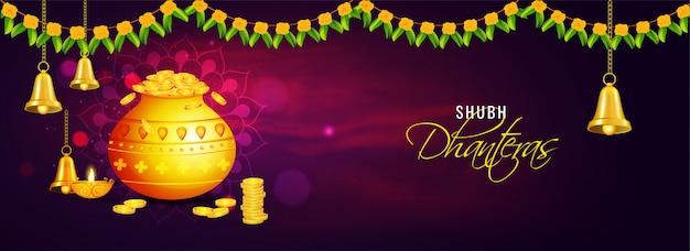 Shubh Dhanteras 헤더 또는 황금 동전 냄비, 석유 램프 (diya)와 보라색 연기 배경에 매달려 벨 배너 화 환 (토란) 장식.