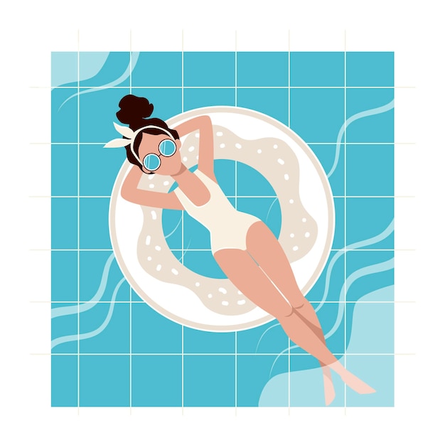 Slanke vrouw in een zwembroek ontspannen in het zwembad.