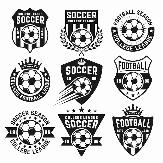 黒のエンブレム、バッジ、ラベルまたはロゴのサッカーセット