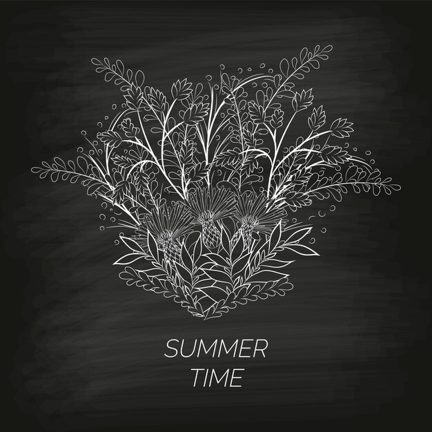 Cornflowers와 검은 부정한 칠판에 손으로 그린 나뭇잎의 화 환 형태로 여름 꽃 배경.