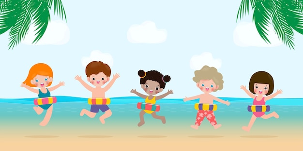 해변에서 풍선 장난감을 가지고 수영하는 여름 그룹 아이들
