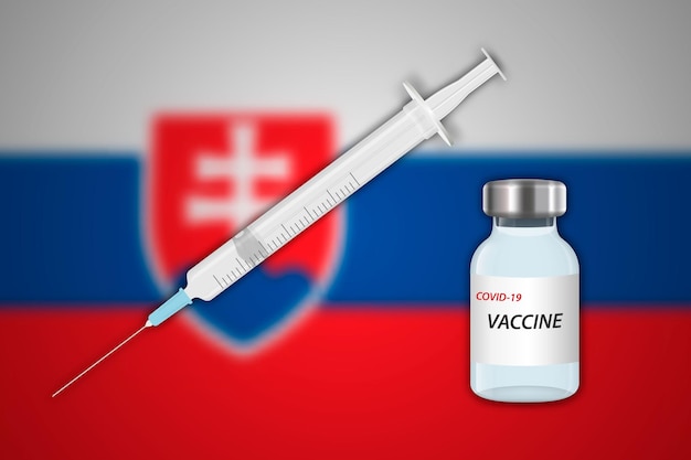 슬로바키아 국기가 있는 흐릿한 배경의 주사기 및 백신 유리병