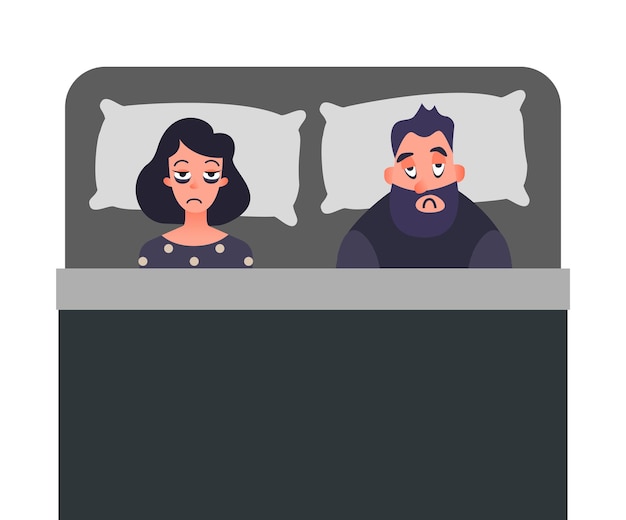 L'uomo e la donna stanchi sul letto non riescono a dormire. personaggi dei cartoni animati di persone stressate. insonnia insonne concept art. famiglia infelice. disordine mentale.