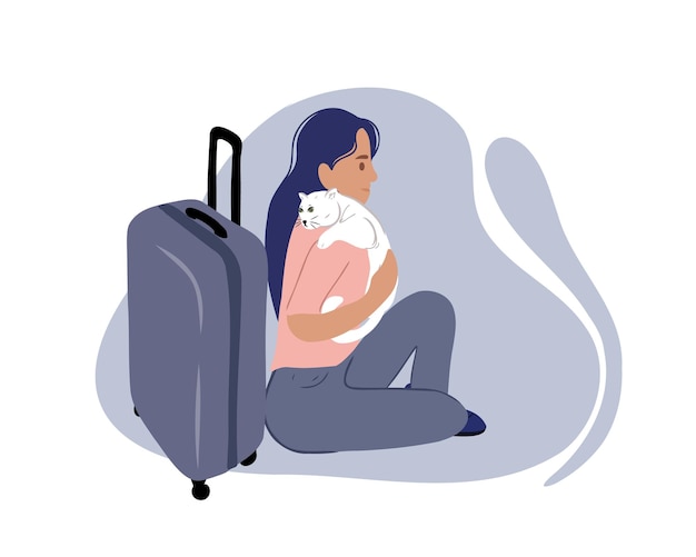 Расстроенная или грустная молодая женщина или девушка сидит с чемоданом и кошкой. эвакуация с домашним животным.