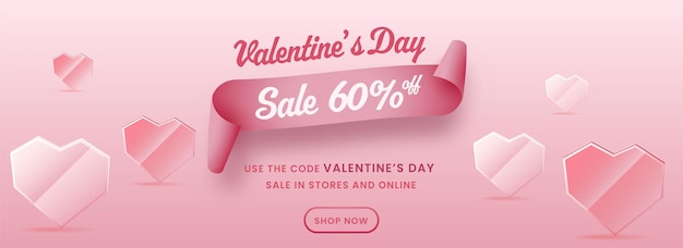Заголовок продажи дня святого Валентина или дизайн баннера с хрустальными или стеклянными сердцами.