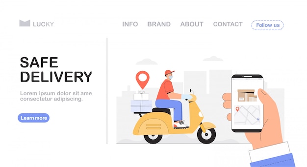 Veilig leveringsconcept, koerier die een beschermend masker draagt en een gele bezorgscooter bestuurt, hand met telefoon met de locatie van de koerier.
