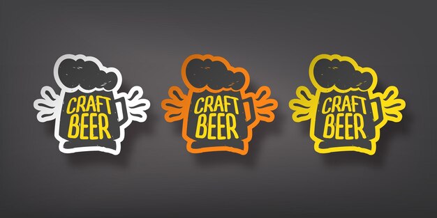 검은 배경에 노란색, 색 및 빨간색의 크래프트 맥주 텍스트와 함께 3 개의 그룬지 스타일 맥주 컵 일러스트레이션의 터 세트
