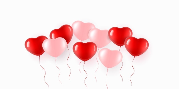 Vliegende rode ballon in hartvorm over wit