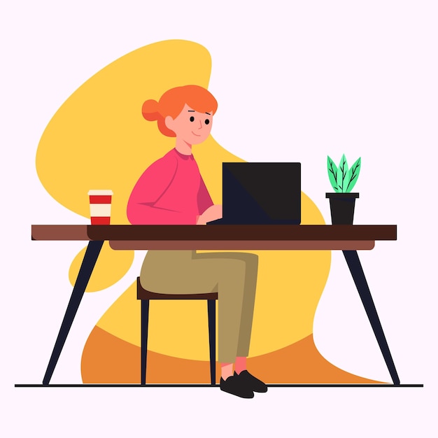 Vrouw werkt aan een laptop aan haar bureau.