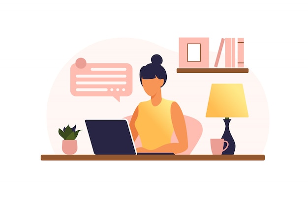 Vrouw zitten aan de tafel met laptop. Werken op een computer. Freelance, online onderwijs of social media concept. Thuiswerken, werk op afstand. Vlakke stijl. illustratie.