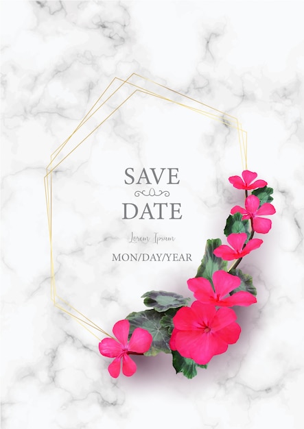Modello di carta di invito di nozze con realistico di bellissimo fiore rosa su marmo bianco