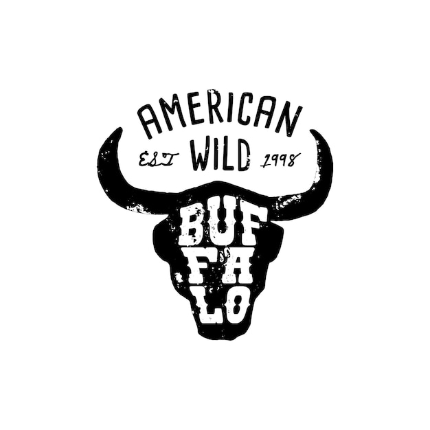 Westerse Logo Skull Buffalo hand Draw Grunge stijl. Wild West-symbool zingen van de hoorns van een koe en Retro Typografie. Vintage embleem voor T-shirt afdrukken. Vector silhouet illustratie koe