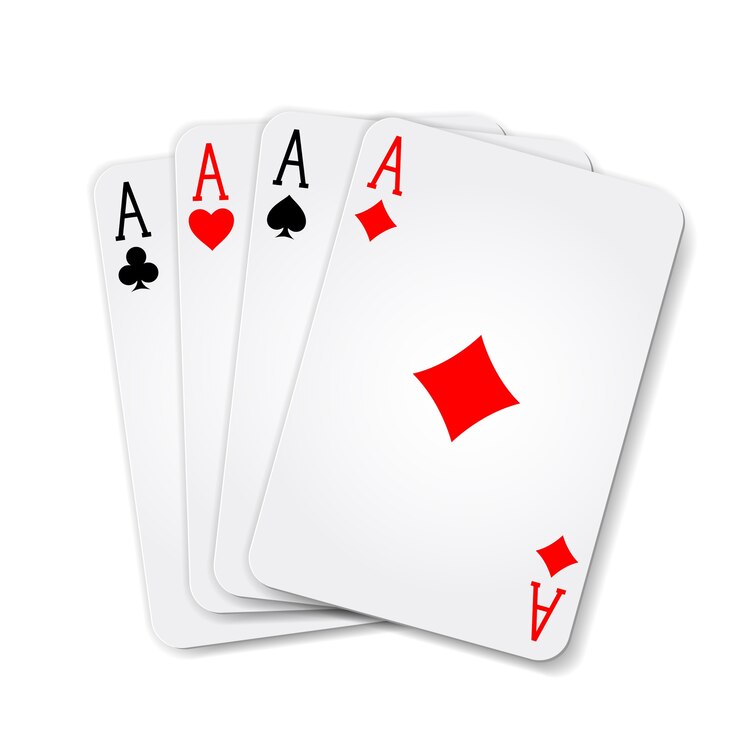 Winnende pokerhand van vier azen speelkaarten pakken op wit
