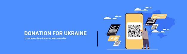 Женщина сканирует qr-код на экране смартфона, помогите украине сделать антивоенное пожертвование украинской армии, пожертвуйте, чтобы помочь спасти украину концепция солидарности горизонтальная полная векторная иллюстрация