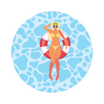 Donna con costume da bagno e bagnino galleggiante galleggianti in acqua