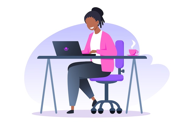Una donna lavora con un laptop e beve caffè, home office, freelance e formazione online, istruzione