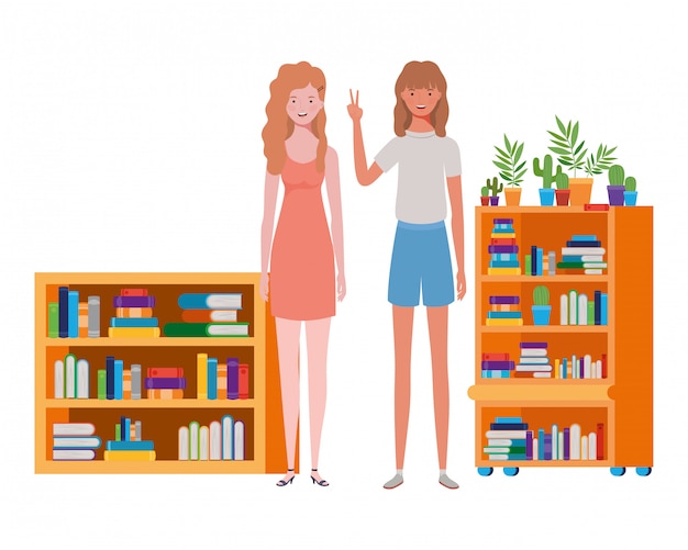 木製の本棚と本に立っている女性