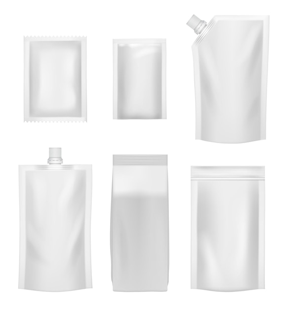 Zakjes voor voedsel Plastic verpakkingen witte mockup-sjablonen fatsoenlijke realistische vectorillustraties van wit pakket en verpakkingsplastic