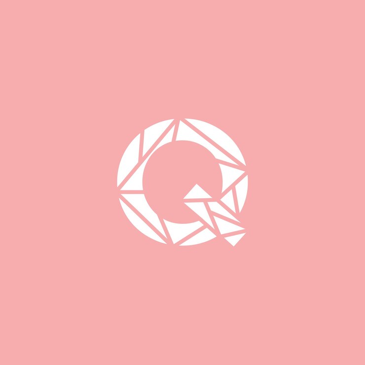 Pembe arka plan üzerinde beyaz Logo Q