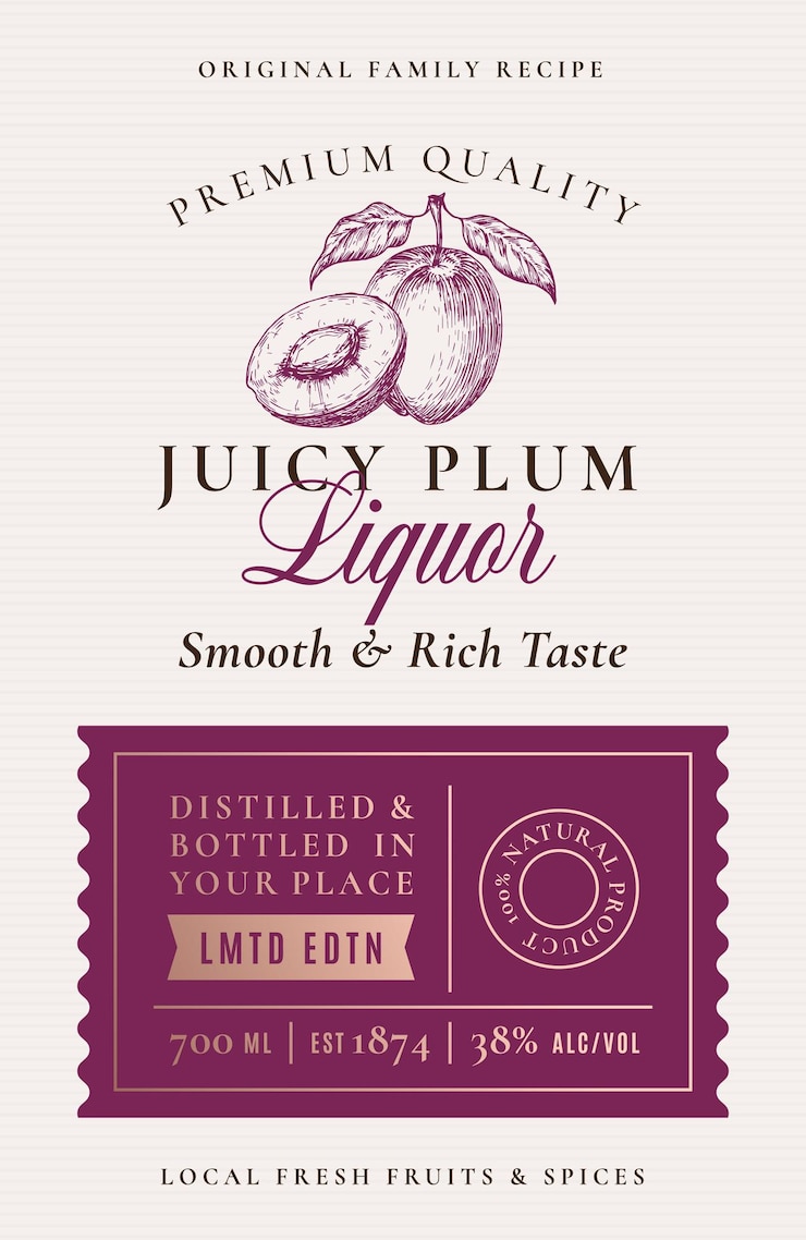 Wektor family recipe plum liquor label acohol. streszczenie wektor układ projektowania opakowań. nowoczesny typografia transparent z ręcznie rysowane owoce sylwetka logo i tła. odosobniony.