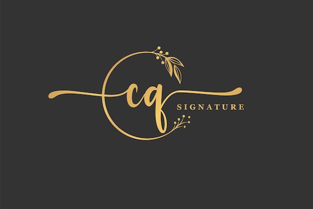 Luksusowy Złoty Podpis Początkowy Projekt Logo Cq Na Białym Tle Liść I Kwiat