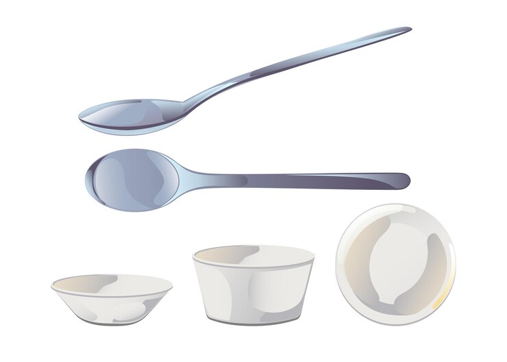 Pusta ceramiczna miska na sos i metalowa łyżka w stylu płaskiej kreskówki. Ilustracja wektorowa na białym tle