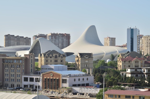 Zdjęcie 04062023bakuazerbejdżanjeden z widoków na stolicę azerbejdżanu miasto baku