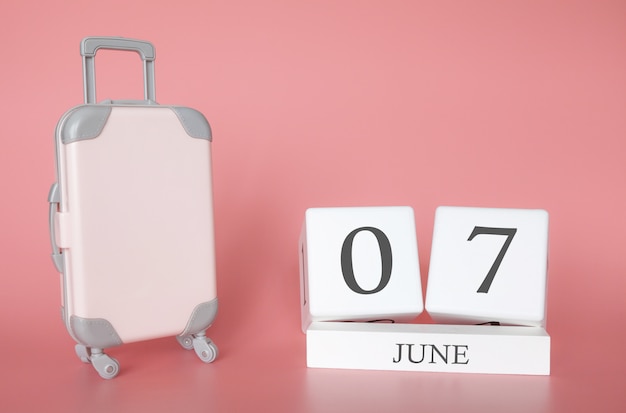 07 czerwca, czas na letnie wakacje lub podróż, kalendarz wakacji